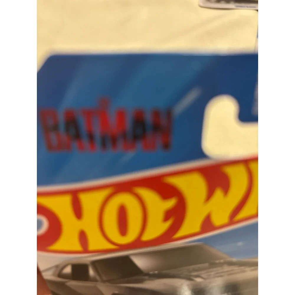 Hot Wheels batmobile mattel